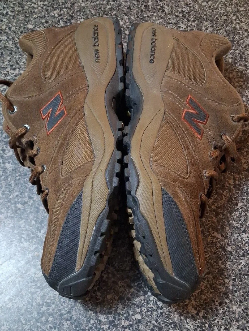 New Balance Men's Brown Suede And Canvas Trail Sneakers Size 10.5